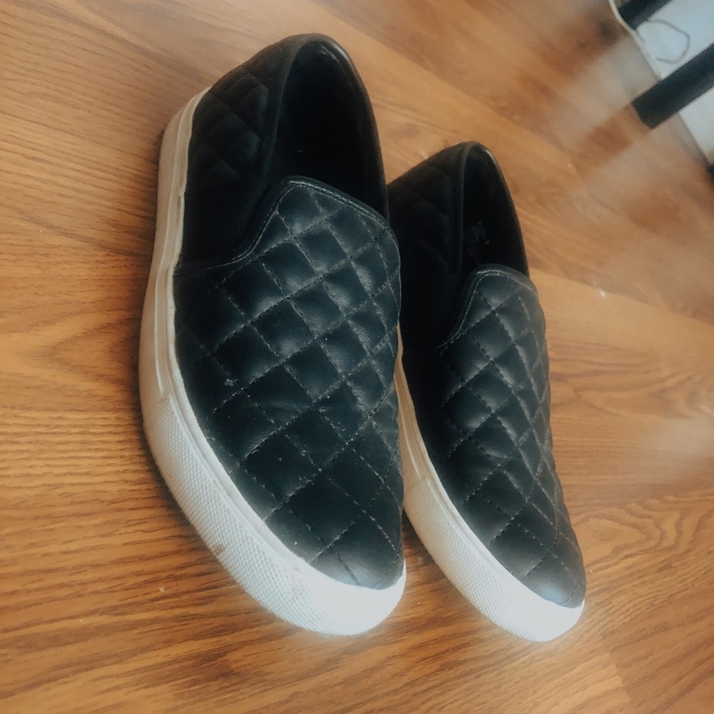 Steve Madden Black Quilted Slip On Sneaker